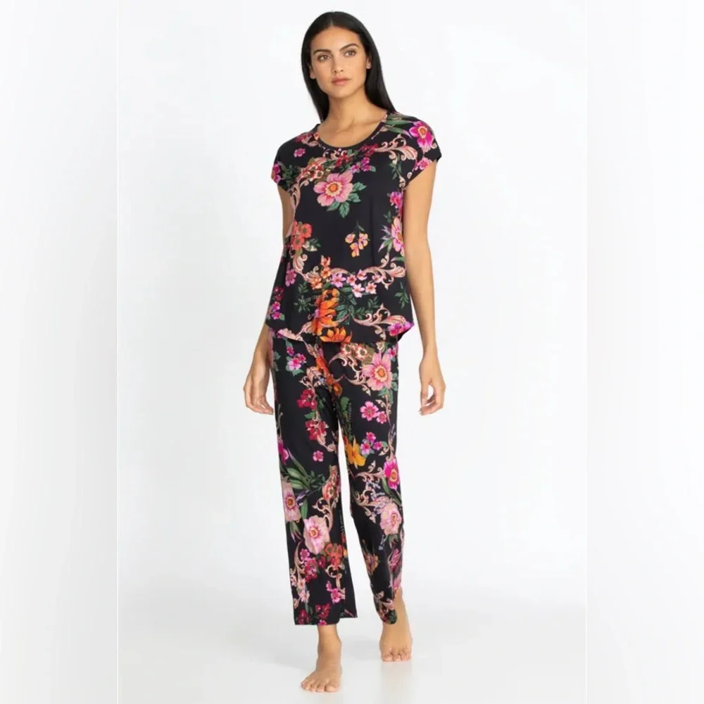 NEW! Johnny Was Capsleeve Cap Sleeve Pajama Set Top & Pants NWT - Picture 10 of 10